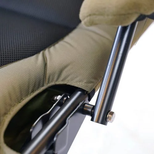 WEB 407 0005 260 RCG Carp Gear Chair Comfort Liege Olivgrün V 09