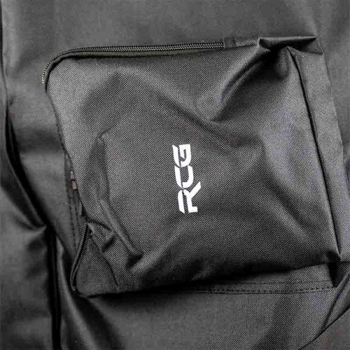RCG Motor Transport Bag zwart Close-up van het voorvak van de motor transport tas met dubbele ritsen.